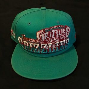 Vancouver Grizzlies New Era SnapBack Hat